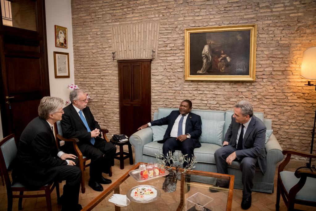 El presidente Nyusi de Mozambique: “Sant’Egidio es la casa de la paz”      