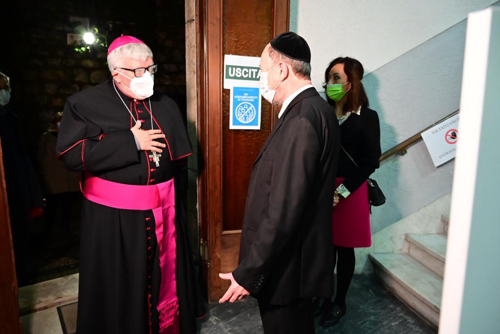 Alla sinagoga di Genova la fraternità tra le religioni nella memoria della deportazione degli ebrei