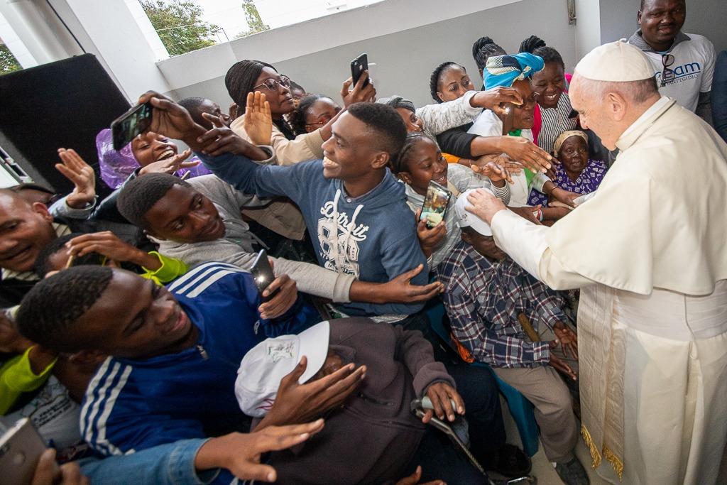 Moçambic, el papa Francesc al centre DREAM de Sant'Egidio: 