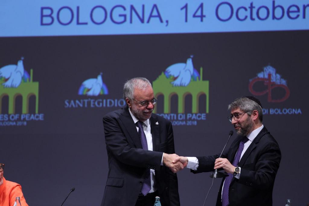 Bruggen van Vrede, zuilengangen en humanitaire corridors: de 'geest van Assisi' verspreidt zich vanuit Bologna in naam van de dialoog tussen religies en culturen