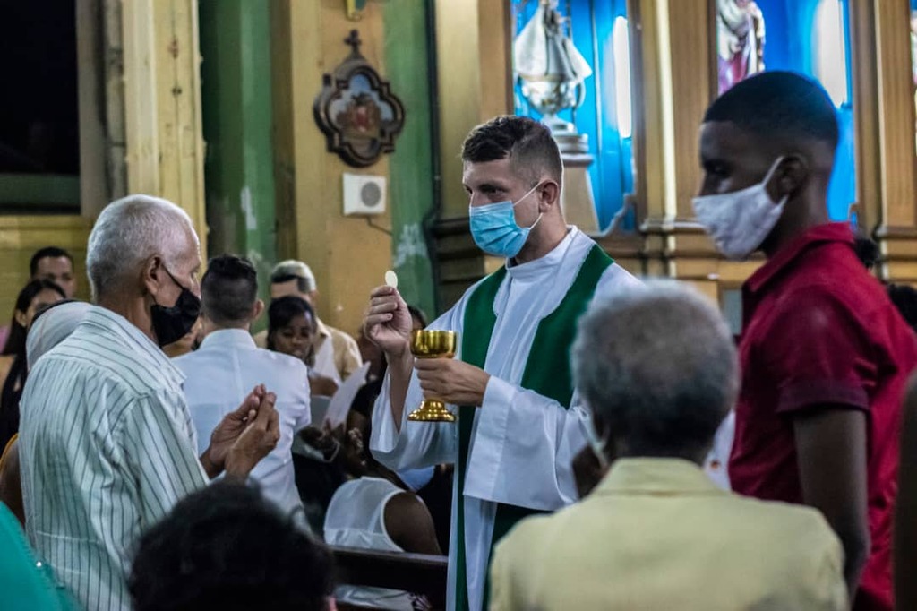 A Santiago de Cuba, on fête les 54 ans de Sant'Egidio: appelés à évangéliser et servir avec amour!