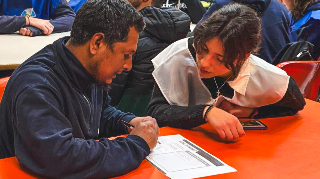 En Trieste los Jóvenes por la Paz acogen a los migrantes de la ruta balcánica