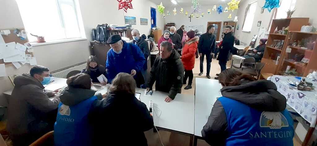 È arrivato a Leopoli il secondo carico di aiuti: la Comunità ucraina al lavoro per distribuirlo all'ospedale pediatrico e nelle zone più interne dell'Ucraina