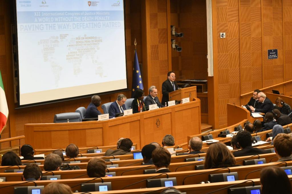 Minister aus 22 Ländern in der Abgeordnetenkammer mit Sant'Egidio. Fortschritte auf dem Weg zur Abschaffung der Todesstrafe: 