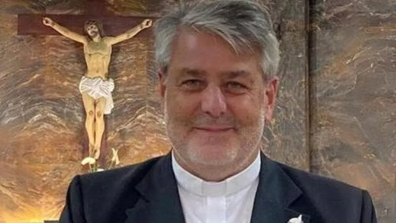 L'arcivescovo Ferretti e quella faccia un pò così che ha conquistato la comunità foggiana