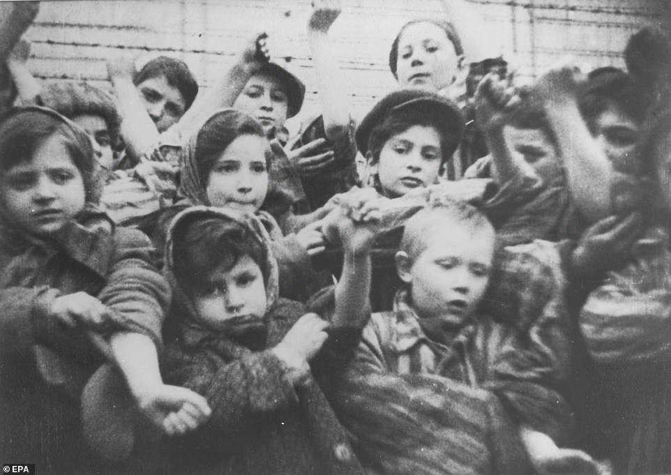 Il dovere di ricordare il dolore di Auschwitz. Editoriale di Marco Impagliazzo per il giorno della Memoria a 80 anni dalla liberazione del campo di sterminio