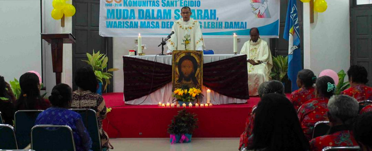 A Kupang (Indonesia) festeggiando i 50 anni della Comunità di Sant'Egidio