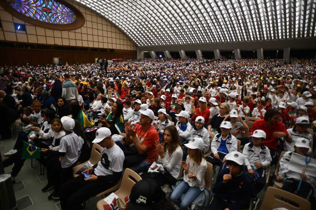 I bambini incontrano Papa Francesco