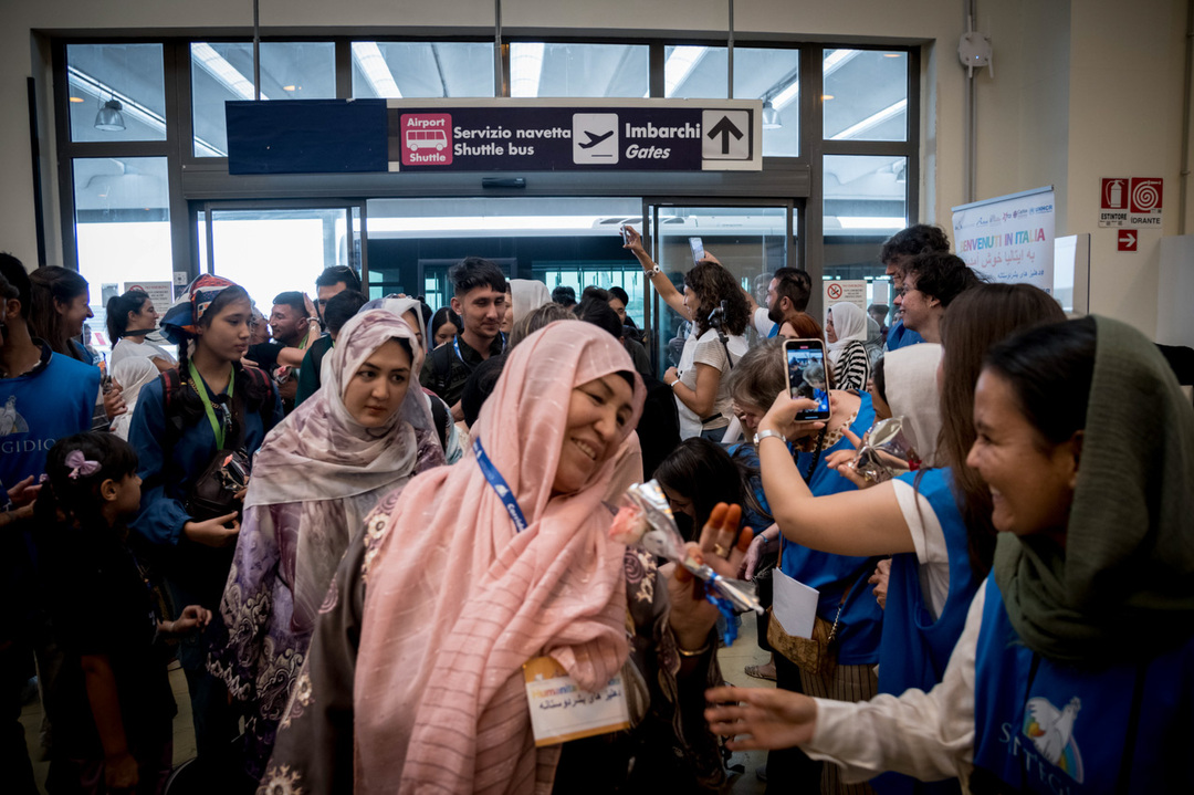 L'arrivo dei 191 rifugiati afghani con i corridoi umanitari - giugno 2024