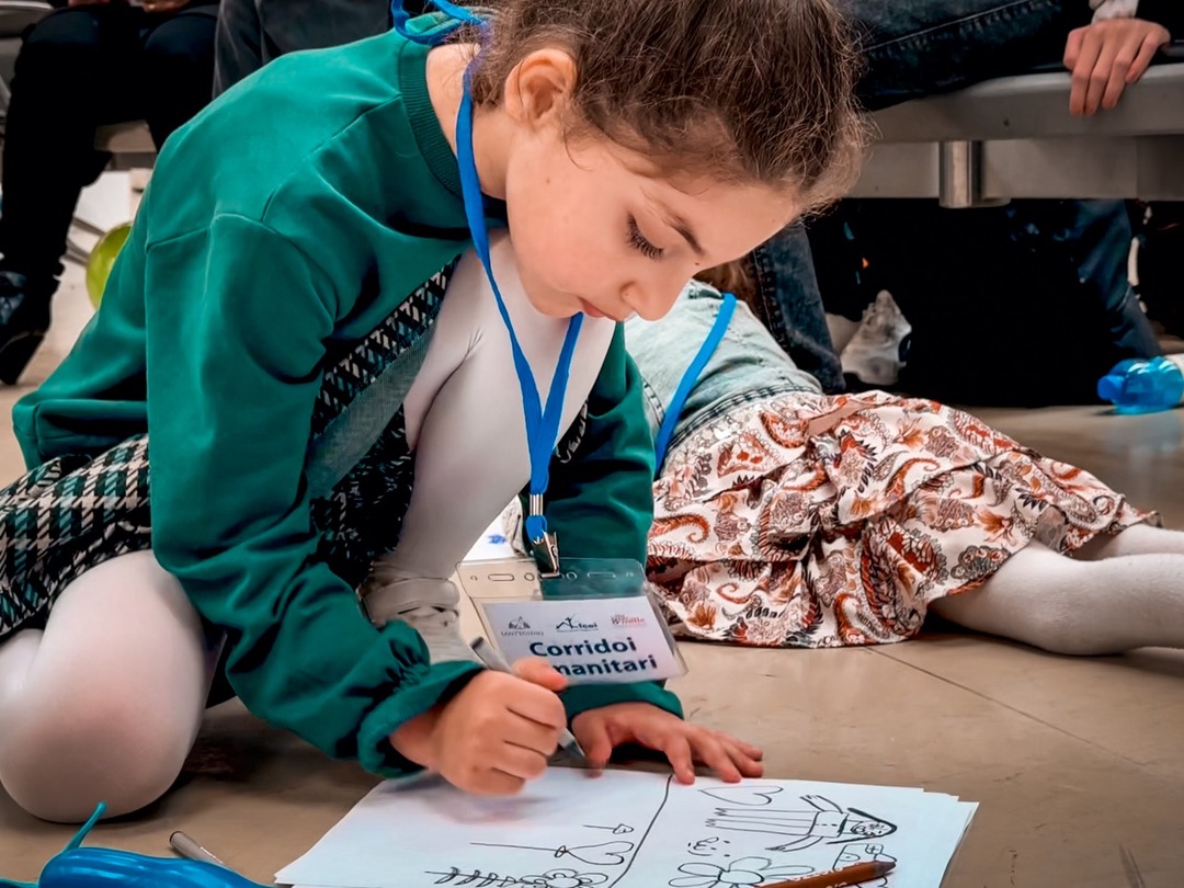 L'arrivo dei corridoi umanitari dal Libano. Quasi 100 persone in fuga dalla guerra accolte in Italia e in Francia. Tra loro tanti i bambini finalmente in salvo