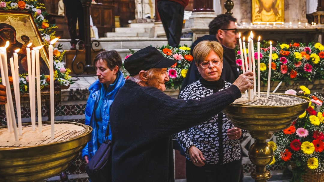 In memoria di Modesta Valenti: a Trastevere una liturgia per non dimenticare chi vive per strada